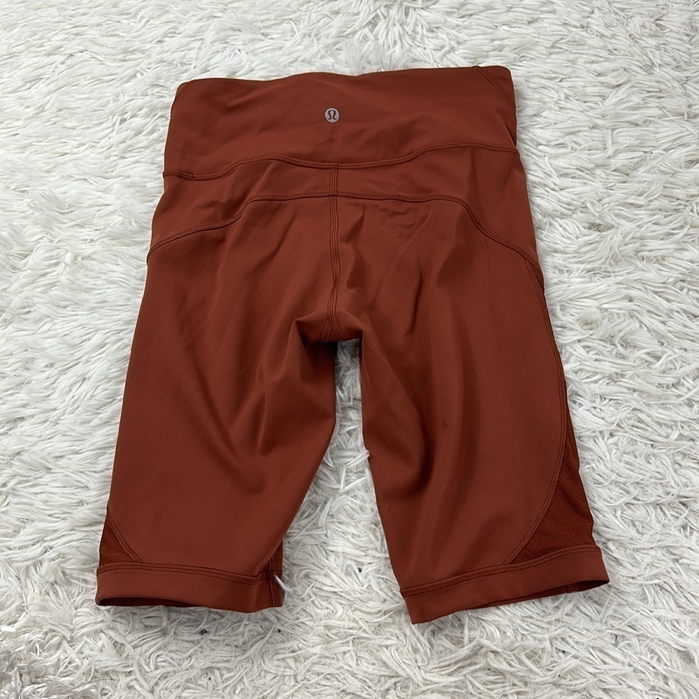Lululemon Everlux and Mesh High-Rise Short 10" Dark Terracotta - Picture 3 of 4